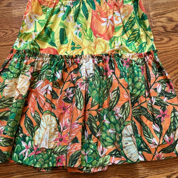 Farm Rio beautiful light weight vacation dress xs like new - Picture 3 of 6